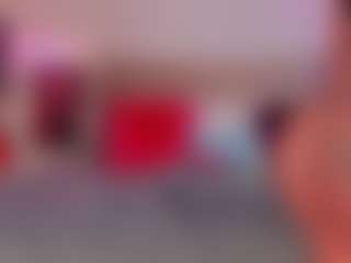 Live cam show with Scarlett Horny - Blowjob on livesuperchat.net