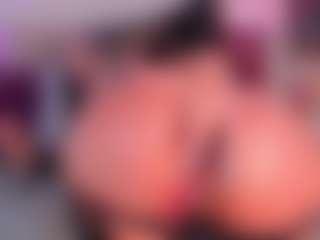 Scarlett Horny's Live Sex Cam Show