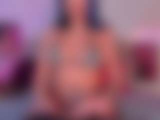 Live cam show with Scarlett Horny - Gamer on slutload