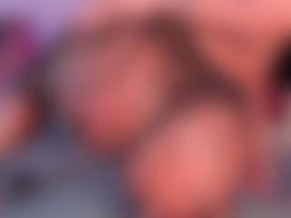 Live cam show with Scarlett Horny - Brown Eyes Curvy on xDating