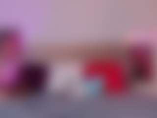 Scarlett Horny's Live Sex Cam Show