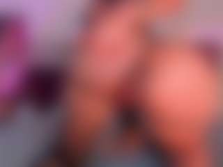 Scarlett Hornyのライブセックスチャットショー