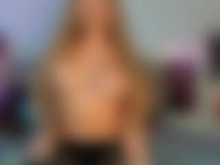 Scarlett Horny's Live Sex Cam Show