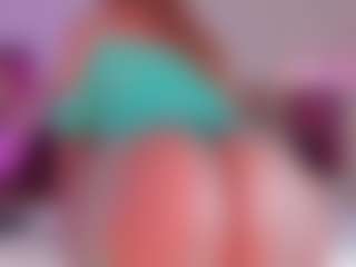 Live cam show with Scarlett Horny - HD Curvy on Fling VIP Chat