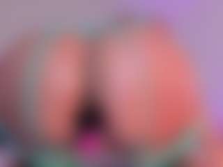Scarlett Horny's Live Sex Cam Show