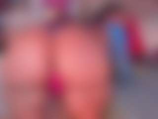 Live cam show with Scarlett Horny - Lovense Teen (18+) on Camsoda