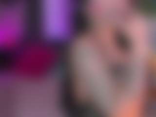 Spettacolo in cam dal vivo con Scarlett Horny - Drinking su Camsoda
