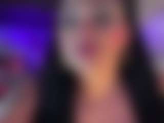 Live cam show with Scarlett Horny - Spank Ebony on LiveSexCams6