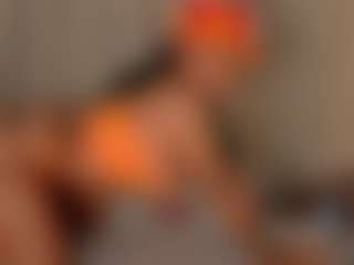Live cam show with Scarlett Horny - Gamer Latina on ObeyMaria