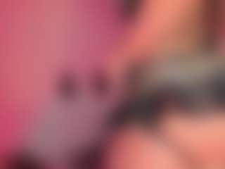 Live cam show with Scarlett Horny - Brown Eyes Ebony on Camsoda