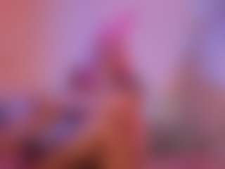 Live cam show with Scarlett Horny - Ebony Blowjob on friskycurves.com