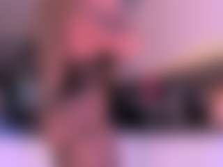 Live cam show with Scarlett Horny - Big Tits Curvy on Camsoda