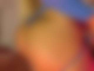Live cam show with Scarlett Horny - BBW Shaved Pussy on Gym Cam Girls