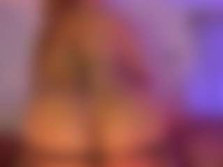 Scarlett Horny's Live Sex Cam Show