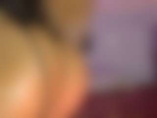Live cam show with Scarlett Horny - Big Ass on Mixed Magazine Live