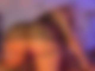 Live cam show with Scarlett Horny - Black Blowjob on dropp.cam