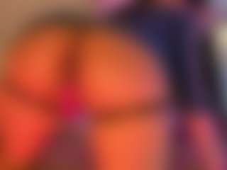 Scarlett Horny's Live Sex Cam Show