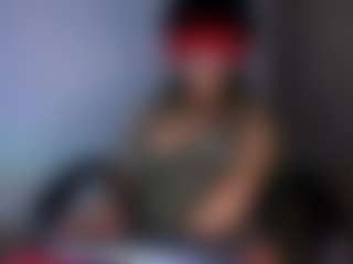 Live cam show with emma-ruiz - Latina on Uber Horny | colombia