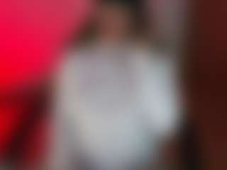 Live cam show with emma-ruiz - Brown Hair on CamClone