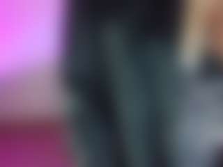 Live cam show with emma-ruiz - Fingers on Camsoda
