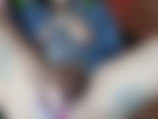 emma-ruiz's Live Sex Cam Show