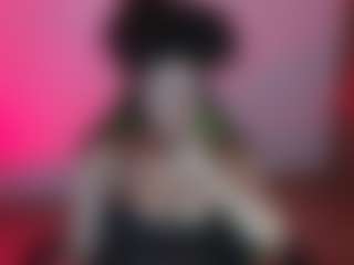 Live cam show with emma-ruiz - Latina on Camsoda | colombia