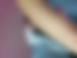 Live cam show with emma-ruiz - Lovense on eurowanks.com