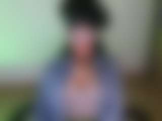 emma-ruiz's Live Sex Cam Show