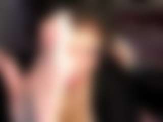 felttheflowers's Live Sex Cam Show