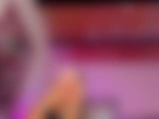 sweet-tiinaa's Live Sex Cam Show