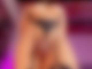 sweet-tiinaa's Live Sex Cam Show