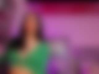 sweet-tiinaa's Live Sex Cam Show