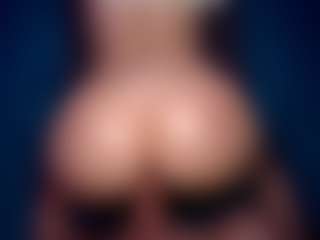 ana-lingus's Live Sex Cam Show