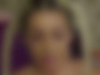Live cam show with tanyamonroe - Smoking on milfzrlive.com