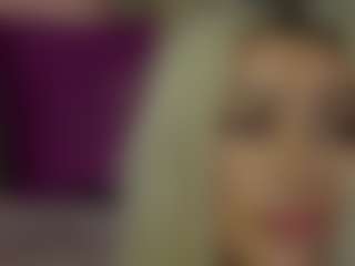 Live cam show with tanyamonroe - Squirt Blonde Hair on Gym Cam Girls