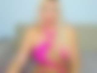 Live cam show with tanyamonroe - Domination on Soda Cam