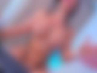 Live cam show with Samantha Blaze - Fit on hrnylive.com