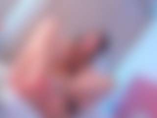 Live cam show with Samantha Blaze - Wet on studioflirtlive.com