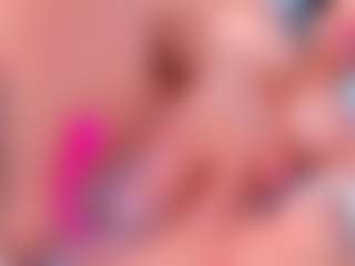 Live cam show with Samantha Blaze - Cock Rating on Adult Interactions