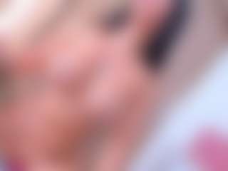 Live cam show with Samantha Blaze - Striptease on SinfulBabes