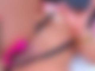 Live cam show with Samantha Blaze - Public on fuklive.com