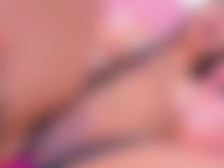 Live cam show with Samantha Blaze - Bedroom Big Tits on TastyBlacksLive