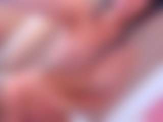Live cam show with Samantha Blaze - Striptease on studioflirtlive.com