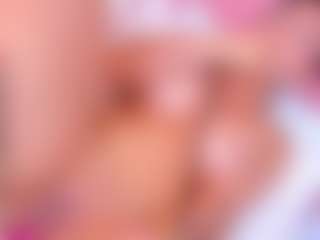 Live cam show with Samantha Blaze - Big Tits Blowjob on Uber Horny