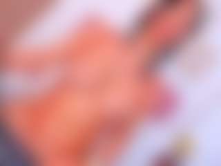 Live cam show with Samantha Blaze - Striptease on Soda Cam