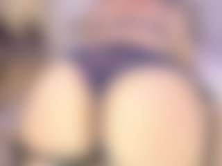 anastasia-bee MILF webcam performer live streaming