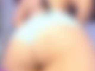 anastasia-bee MILF webcam performer live streaming