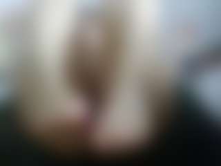 Live cam show with AmberAlena - Naked on TastyBlacksLive