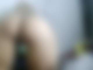 Live cam show with AmberAlena - Cock Rating on instabang