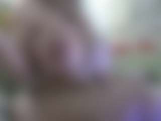 Live cam show with AmberAlena - Period on CamSextacy
